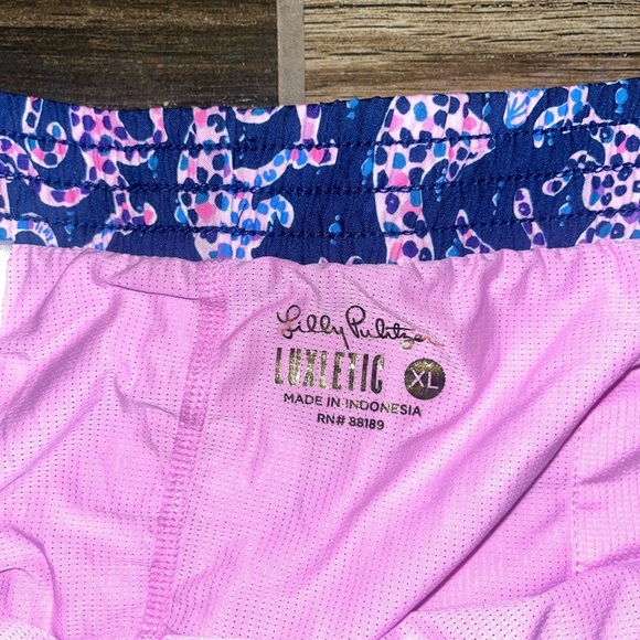 Lilly Pulitzer Oyster Bay Navy On The Catwalk Luxletic shorts - Picture 4 of 4